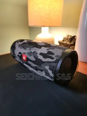 JBL Charge 4 Portable Bluetooth Speaker — Camo, With Box Cable