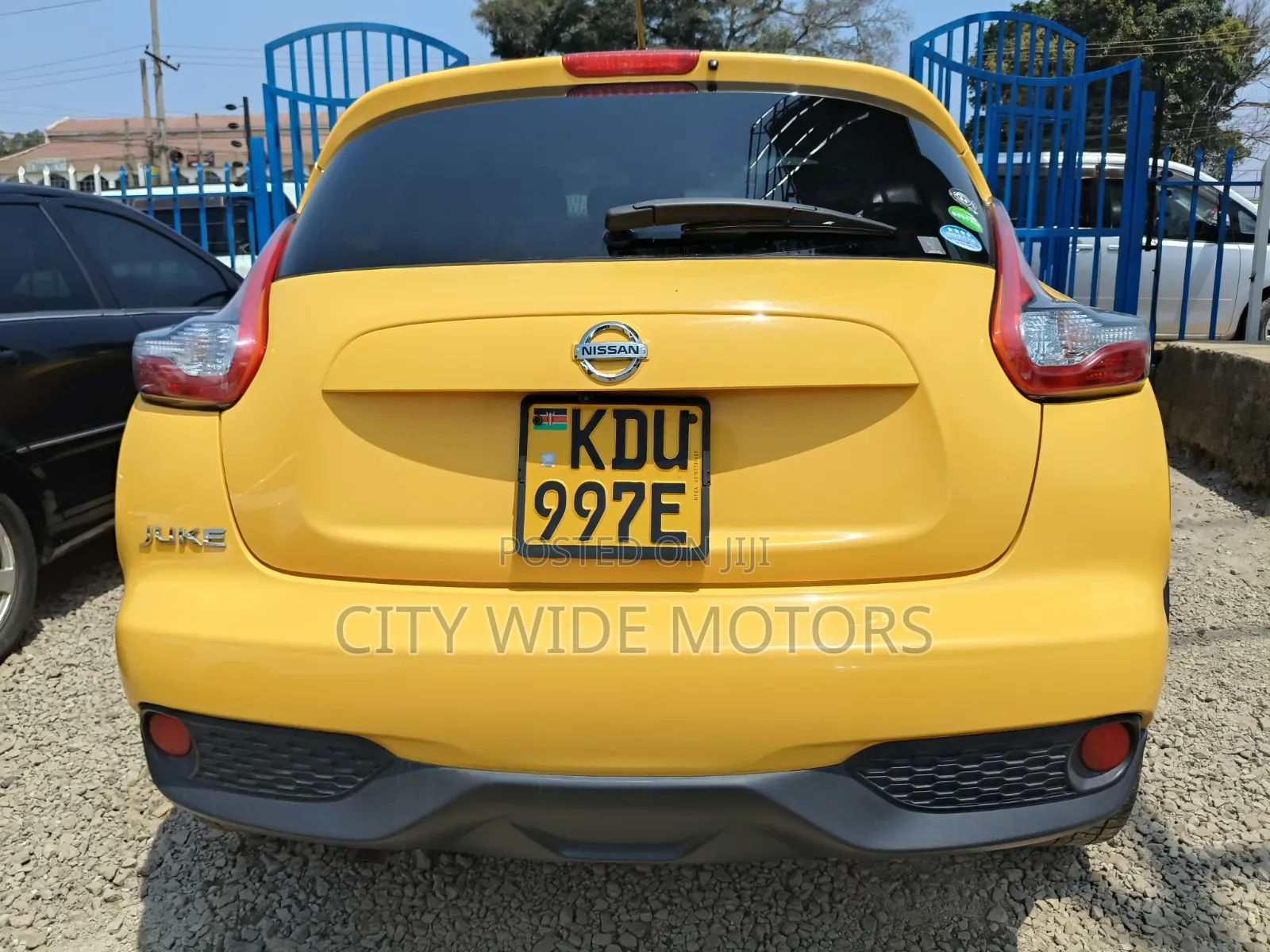 Nissan Juke 2018 Yellow