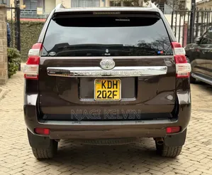 Toyota Land Cruiser Prado 2.8 2017 Brown