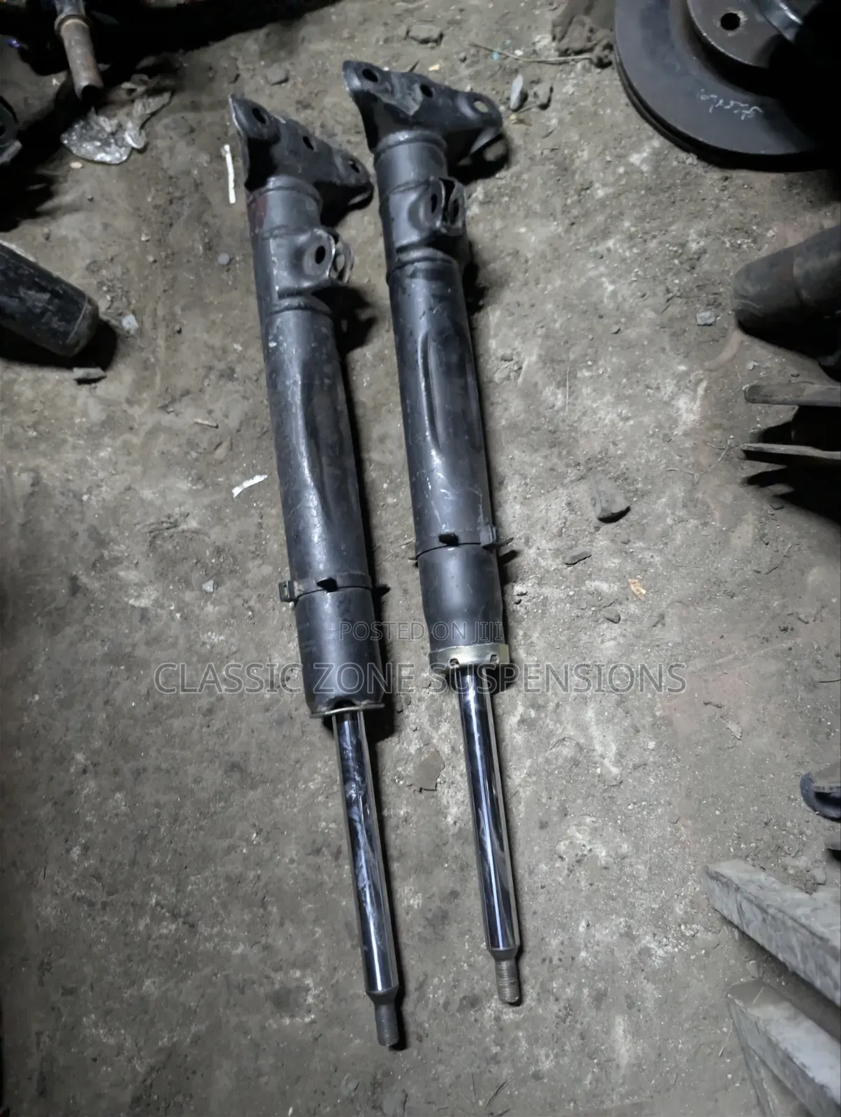 Mercedes W124 Shock Absorbers.