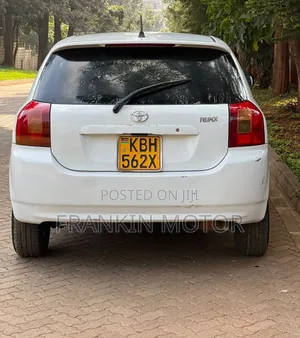 Toyota Corolla RunX 2003 White
