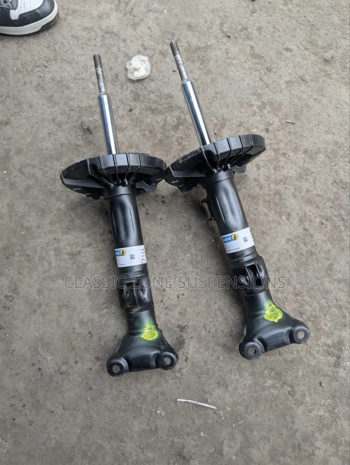 Mercedes Benz W203 Shock Absorbers.