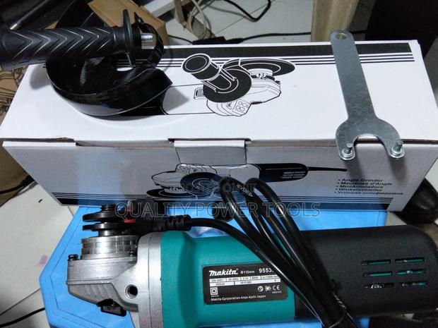 Makita 9553HN Angle Grinder