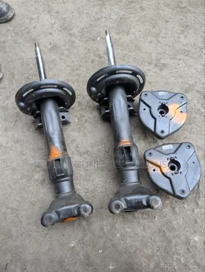 Mercedes C200 W204 Shock Absorbers.