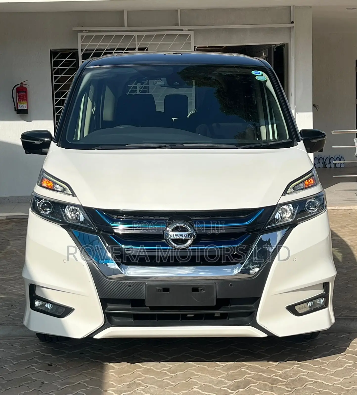 Nissan Serena 2019 White