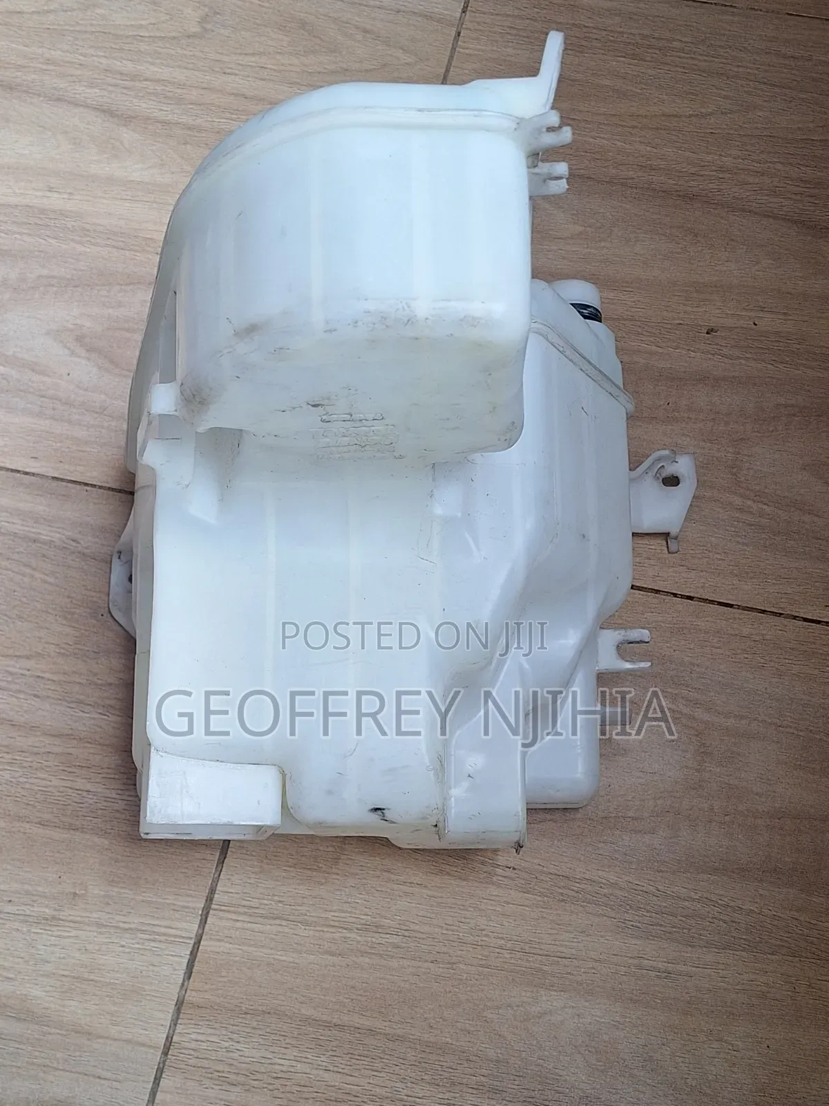 Toyota Mark X GRX130 Windscreen Washer Bottle (2010-2012)