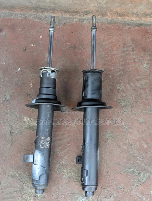 Toyota Mark X 4wd Shocks. - thumbnail 2