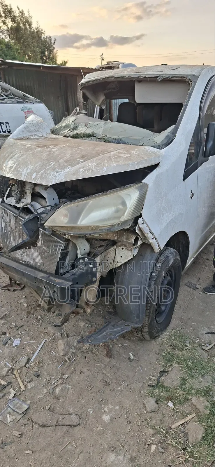 Nissan Rear Cut