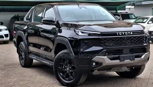 New Toyota Hilux 2026 Black