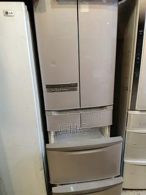 HITACHI French Door Refrigerator