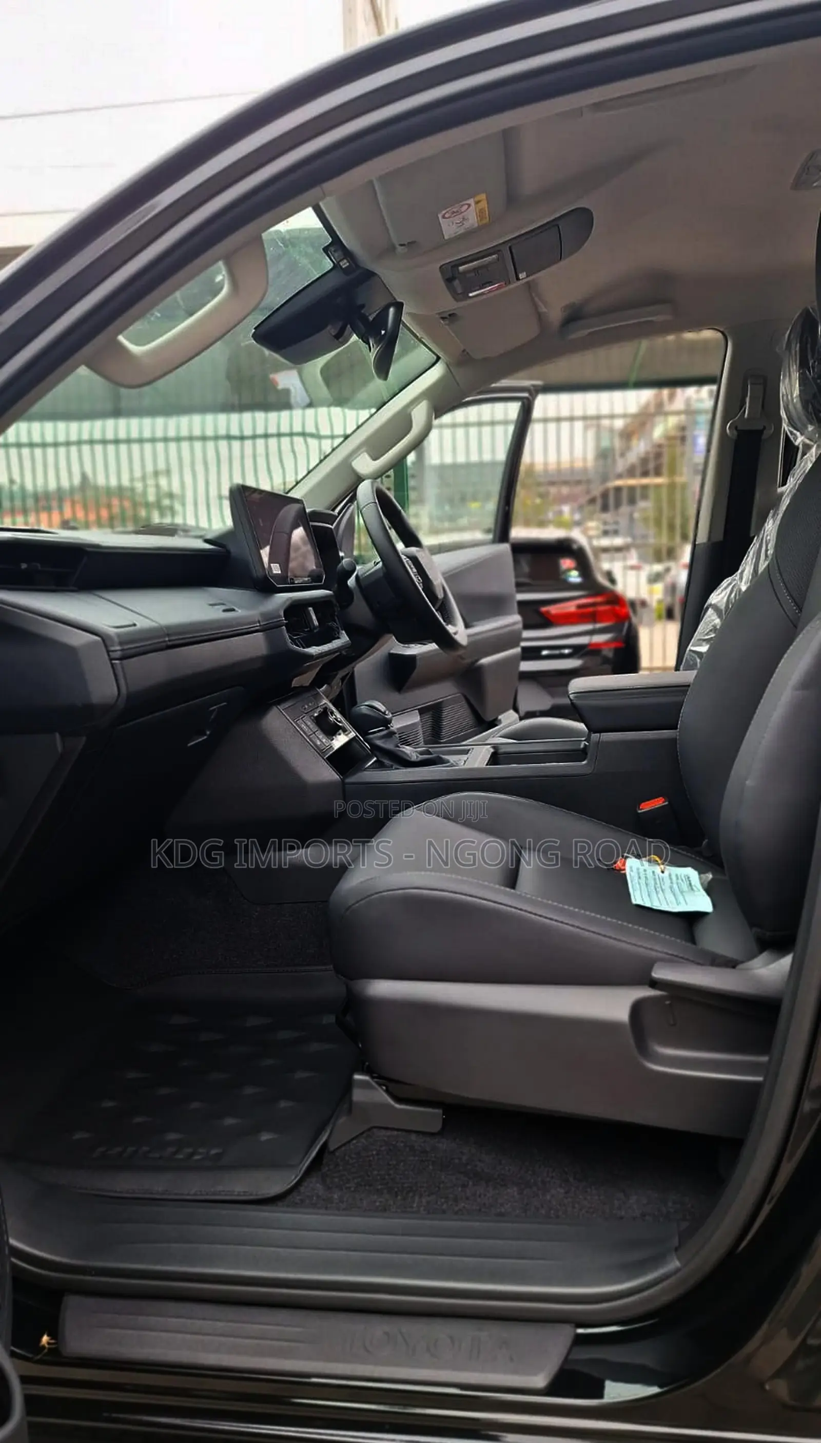 New Toyota Hilux 2026 Black