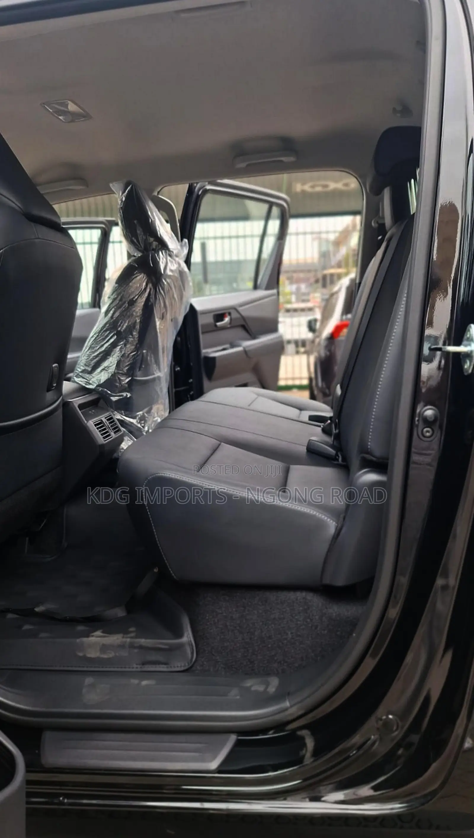 New Toyota Hilux 2026 Black