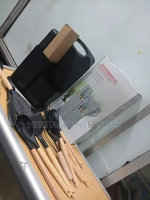 19 PCs Silicone Spoon Set With Knives/Cutting Board