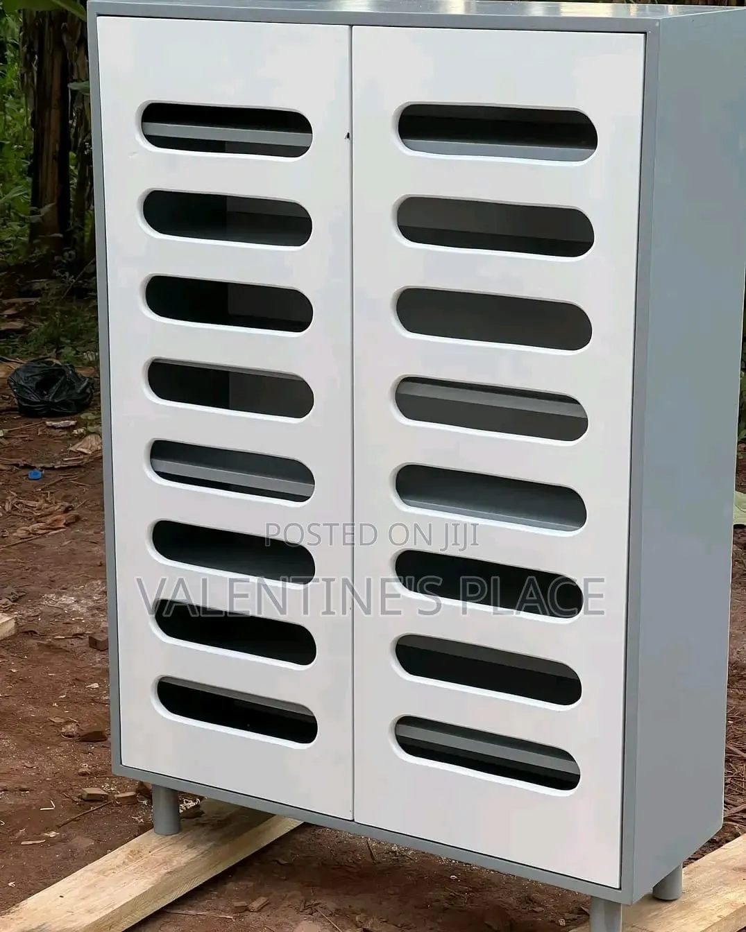 Large-Capacity Wooden Shoe Cabinet