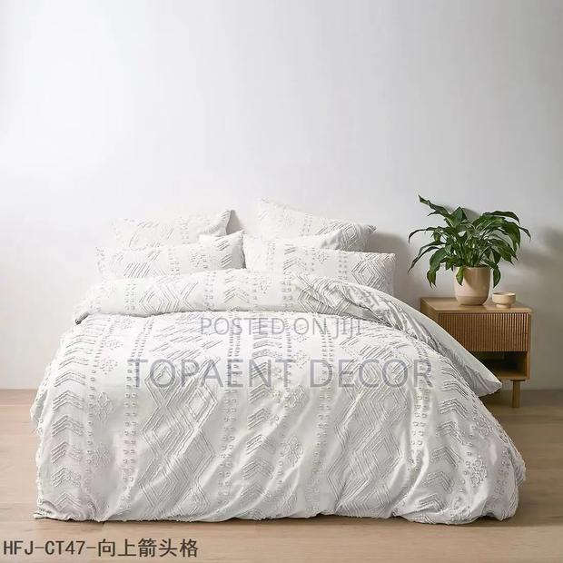 Quality Tufted Bed Comforters