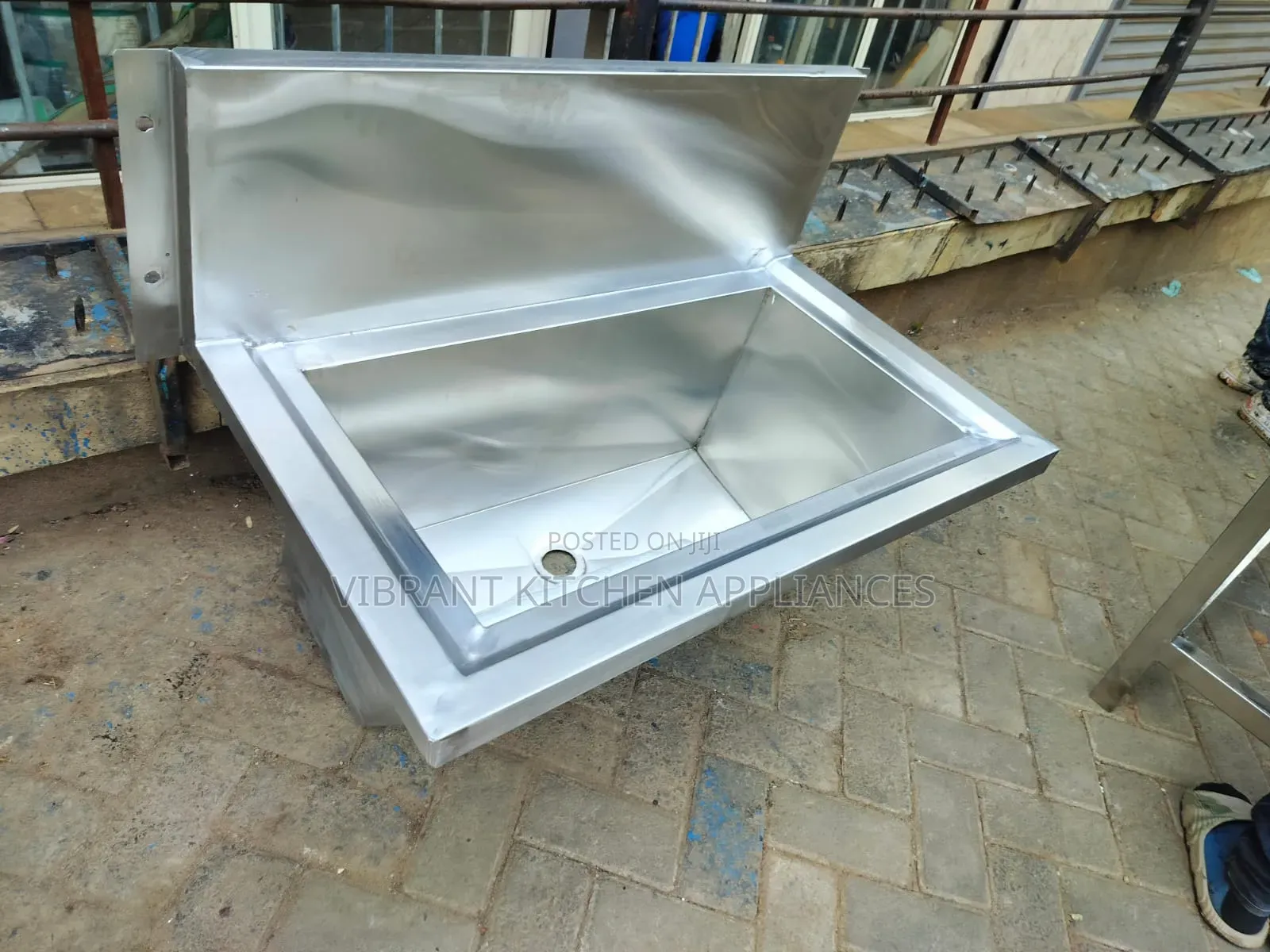 Medical Scrub Sink