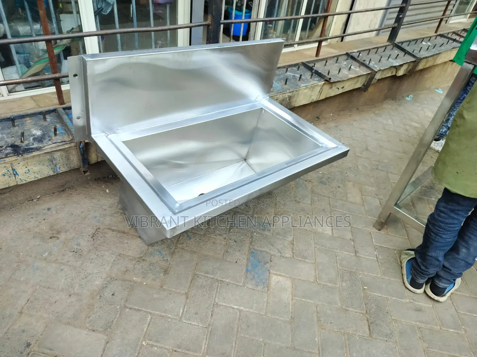 Medical Scrub Sink