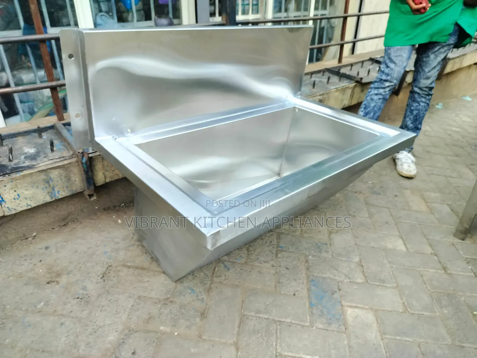 Medical Scrub Sink
