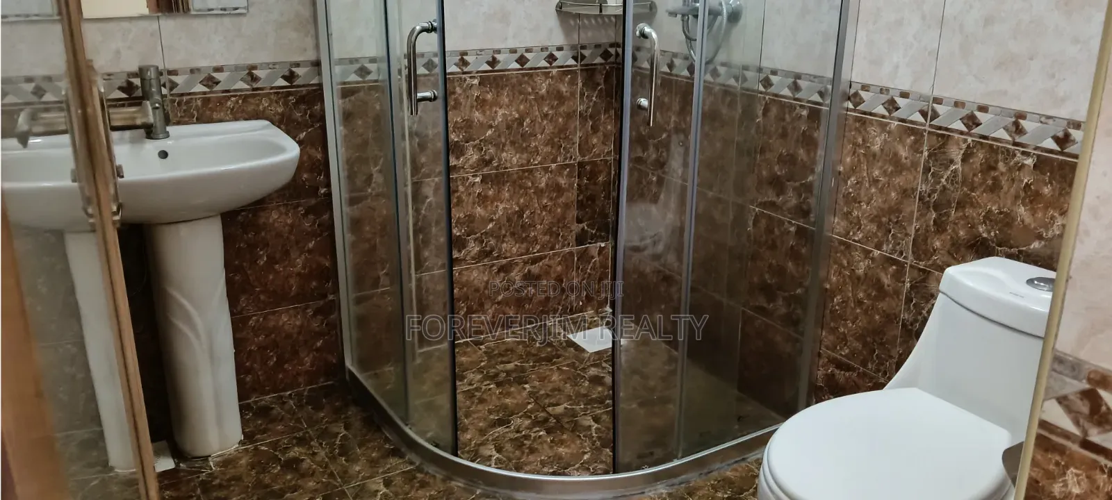 2bdrm Apartment in Othaya Rd, Kileleshwa for rent