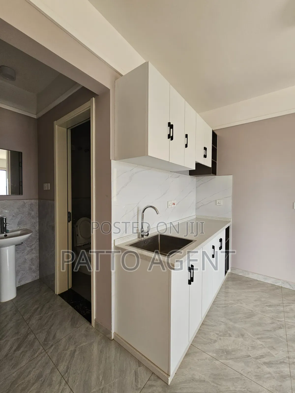 2bdrm Apartment in Lavington Area, Near, Racecourse for sale