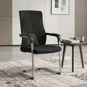 Ergonomic Guest Chair With Armrest