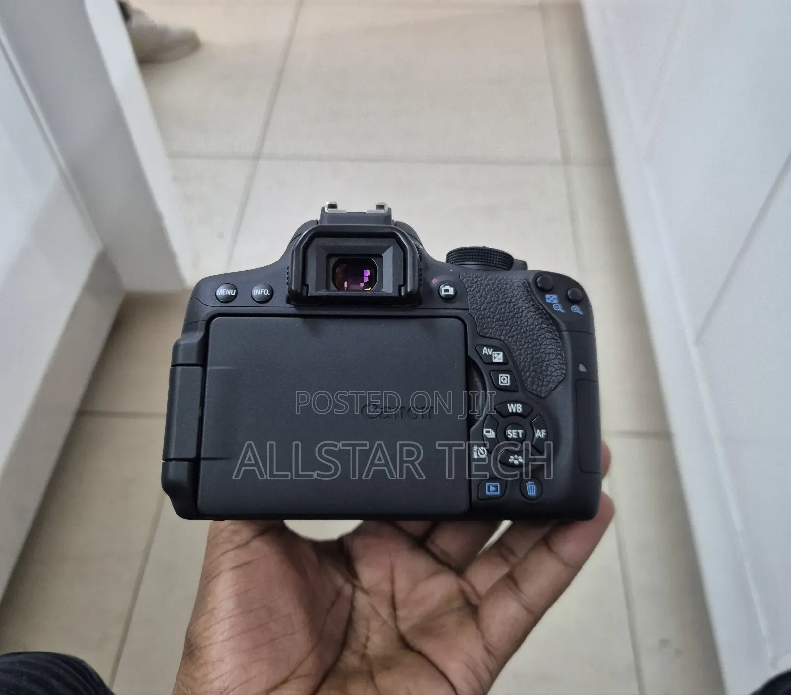 Canon Eos 750D With 18-55mm Kit Lens
