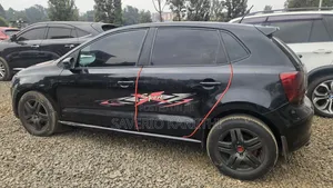 Volkswagen Polo 2013 Black