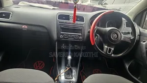 Volkswagen Polo 2013 Black