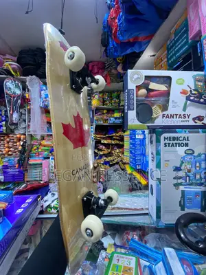 Professional Adult Skateboard Strong Wheels Grip Tape