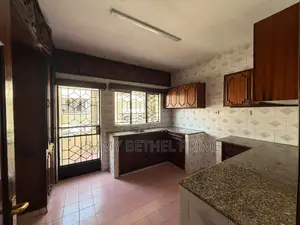 3bdrm Apartment in Raphta Road Area for rent