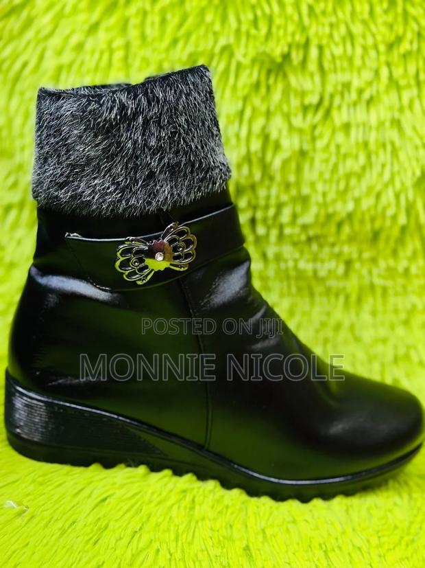 Women Winter Ankle Wedged Boots - thumbnail 2