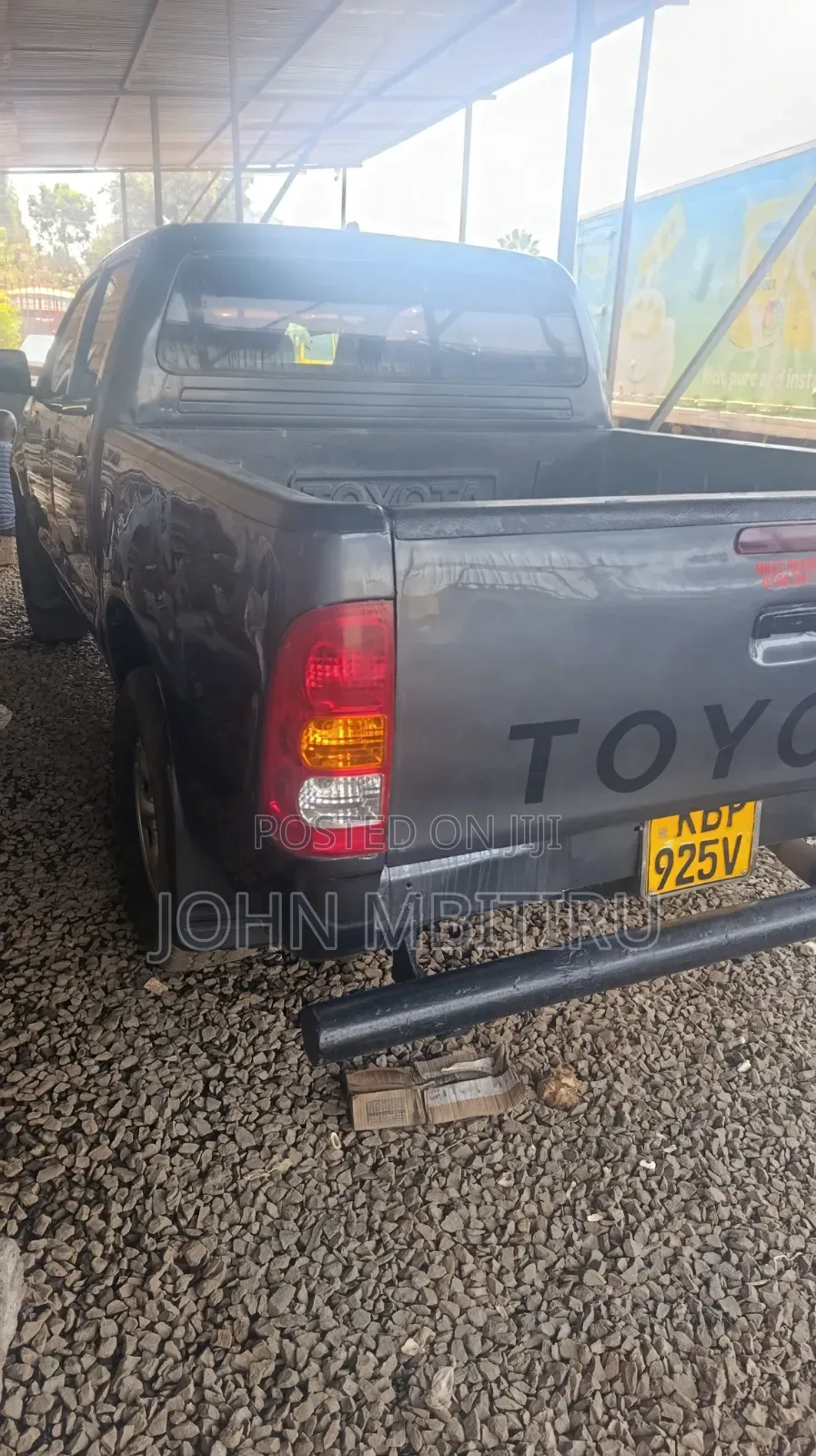 Toyota Hilux 2010 Black