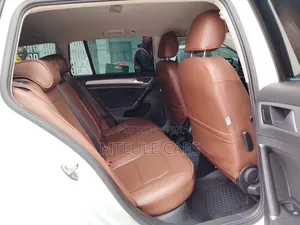 Volkswagen Golf 2016 White