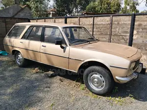 Peugeot 504 2000 Beige
