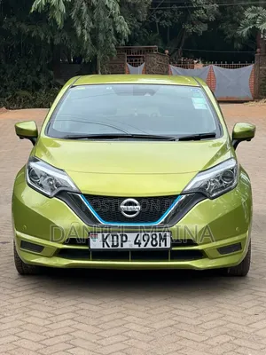 Nissan Note 2017 Green