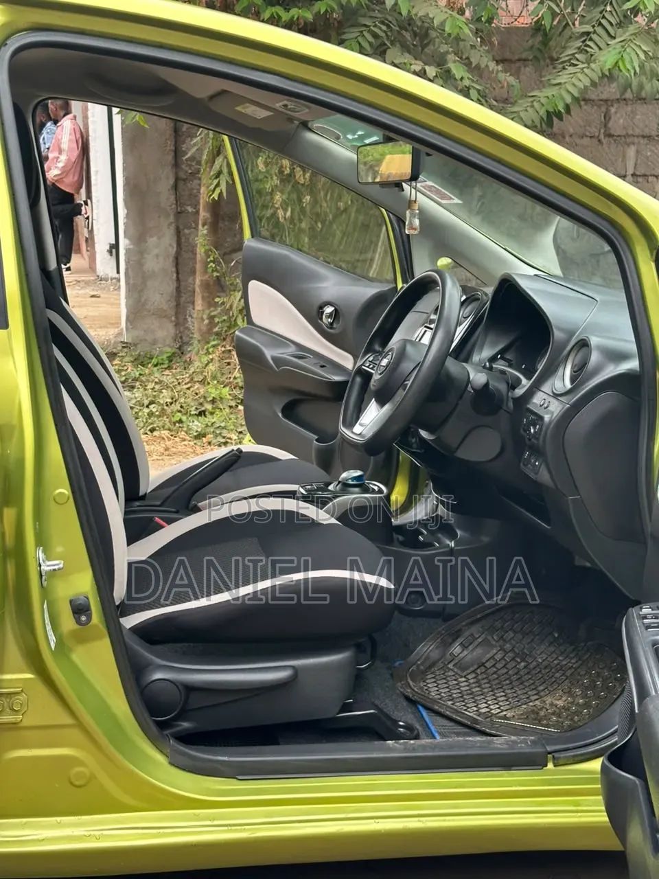 Nissan Note 2017 Green