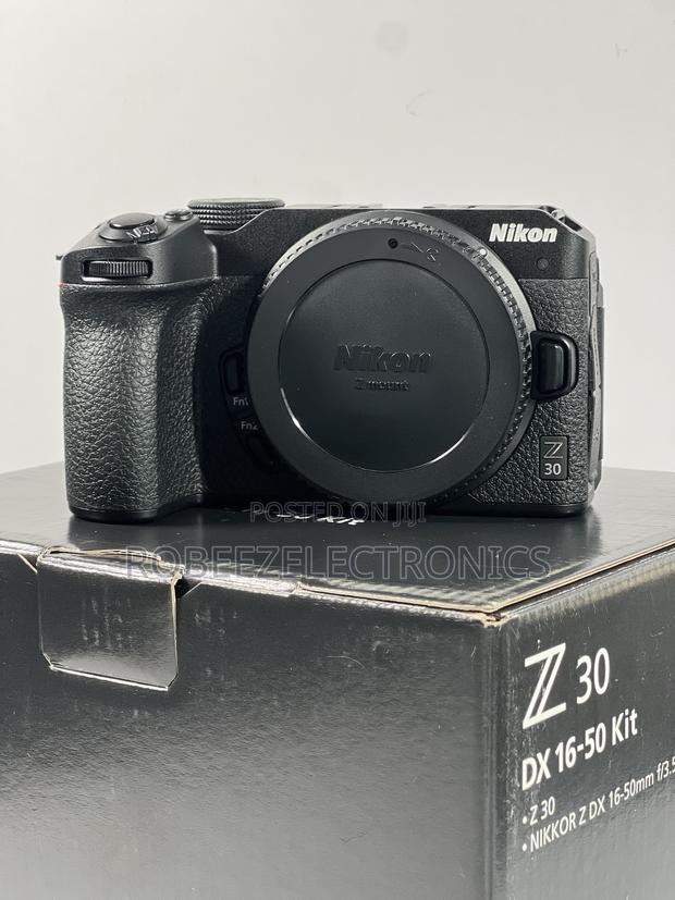 Nikon Z 30 Mirrorless Camera With NIKKOR Z DX 16-50mm Lens