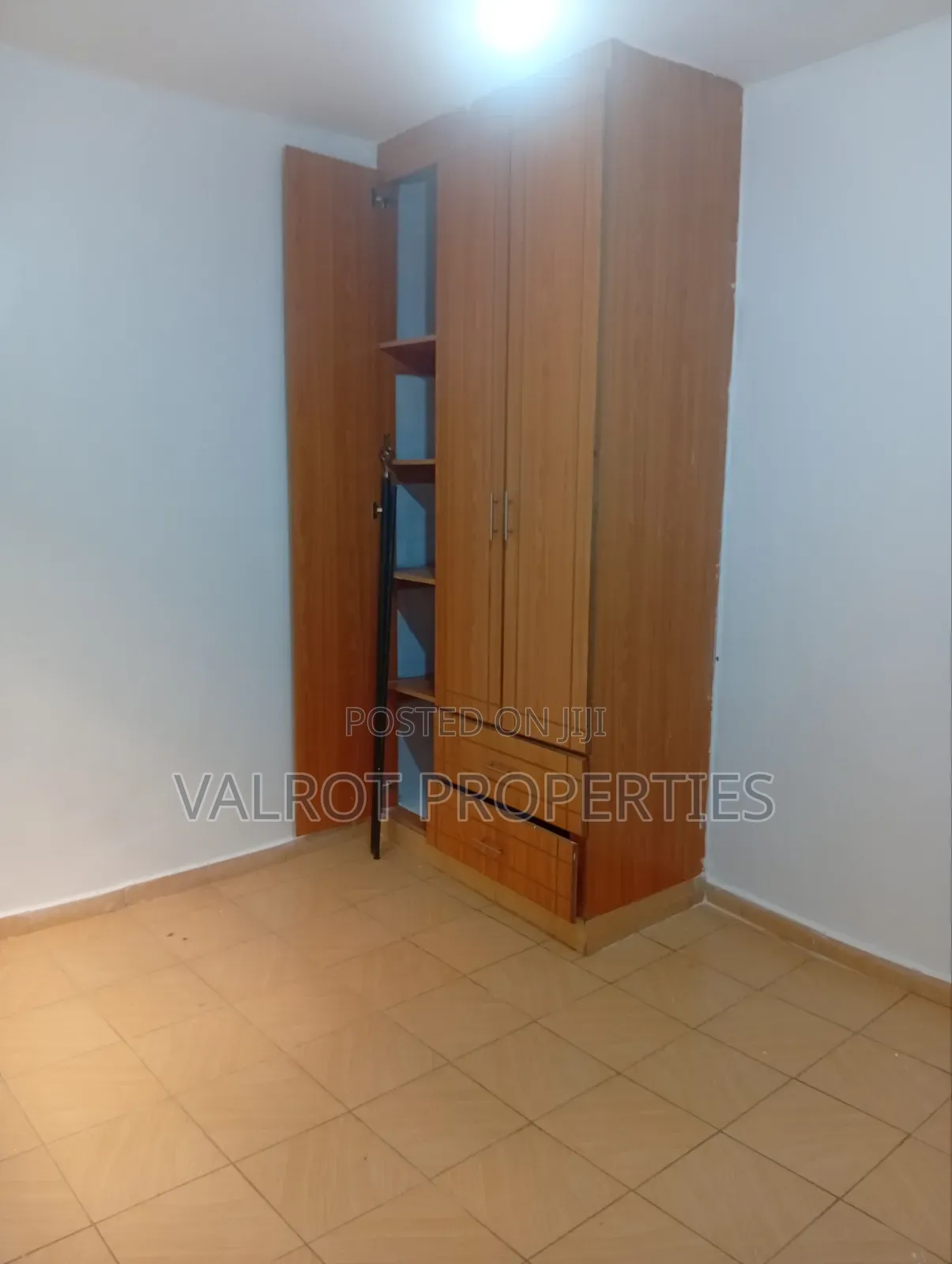 4bdrm Bungalow in Nkoroi for sale