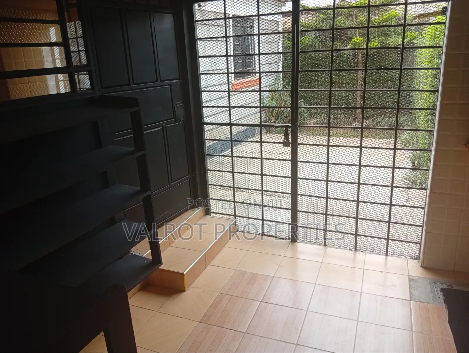 4bdrm Bungalow in Nkoroi for sale