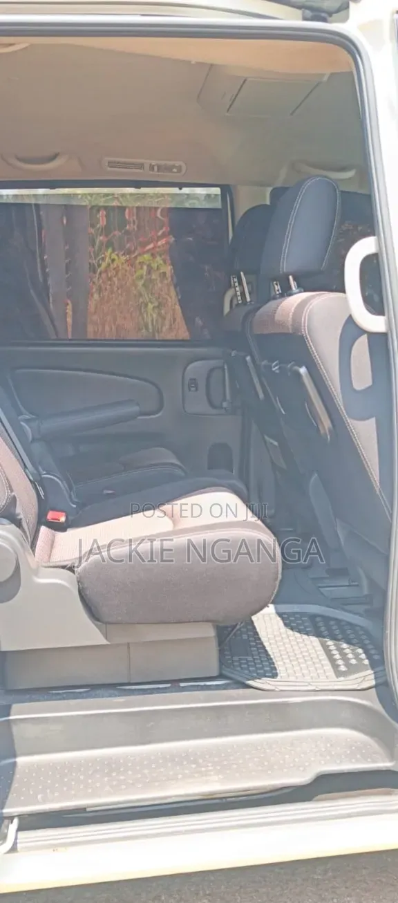 Nissan Serena 2016 White