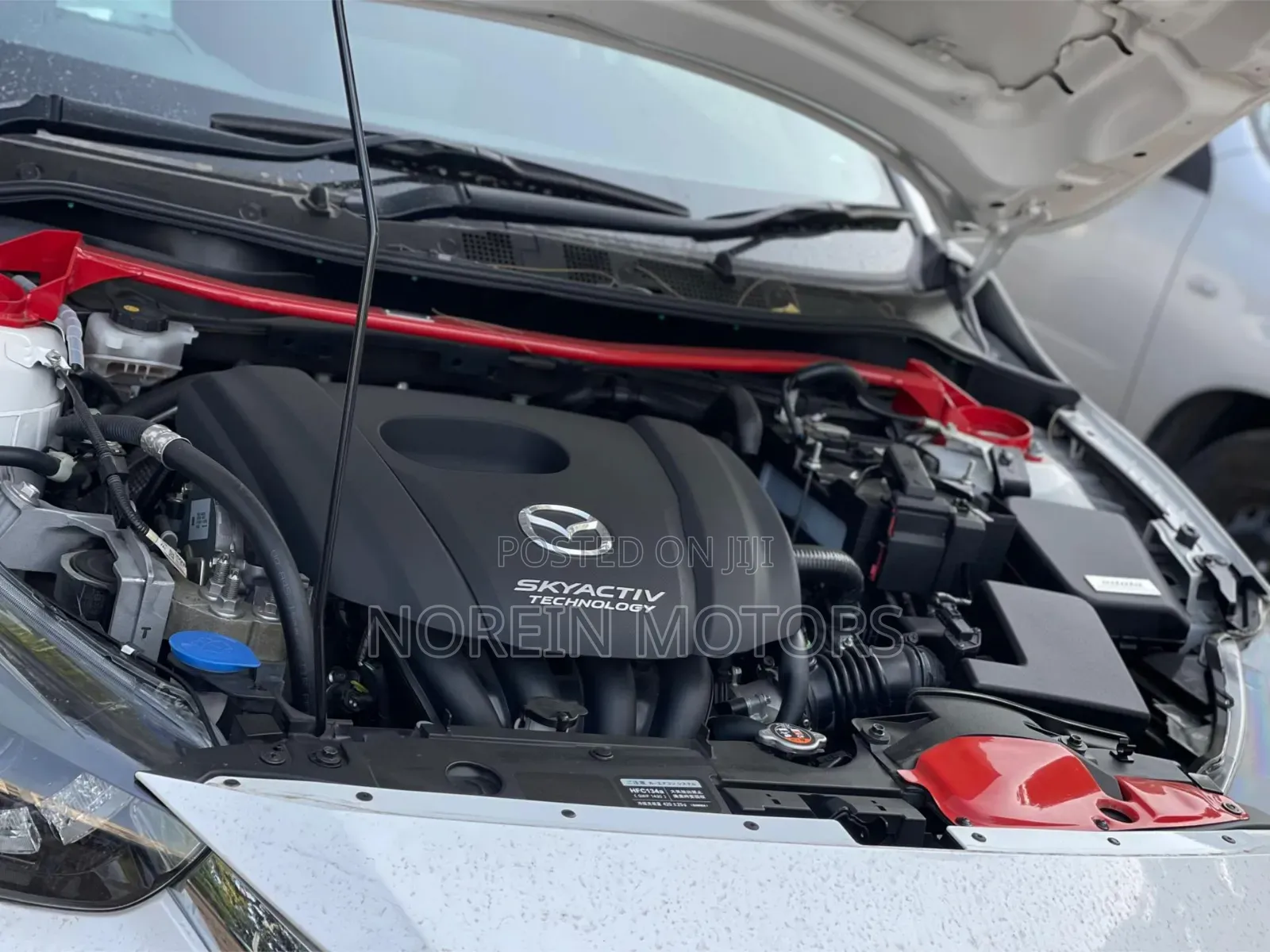 Mazda Demio 2019 Pearl
