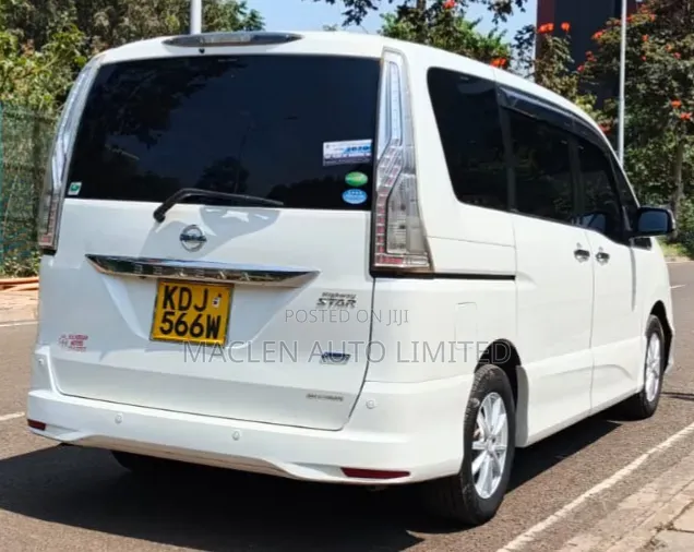 Nissan Serena 2016 White