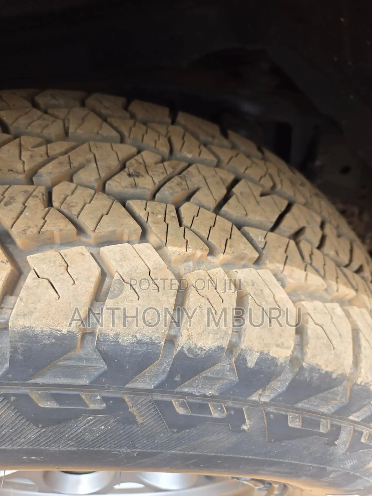 KMC 17-Inch Rims With Hankook Dynapro AT2 Tyres – Set of 4