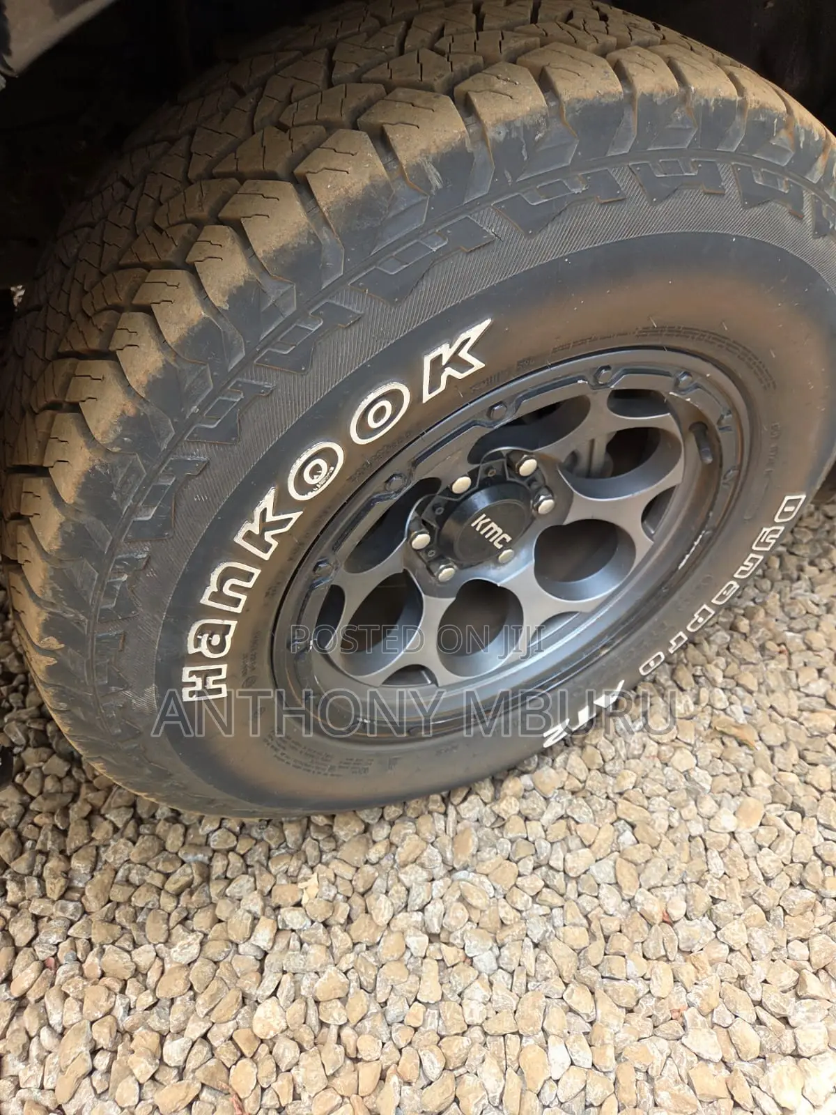 KMC 17-Inch Rims With Hankook Dynapro AT2 Tyres – Set of 4