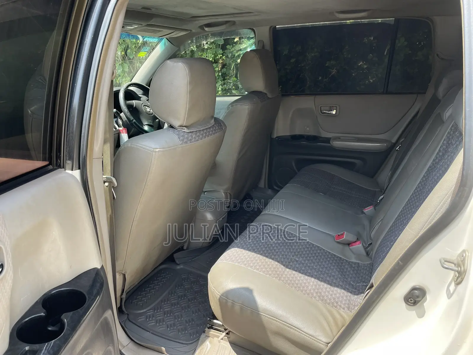 Toyota Kluger 2005 White