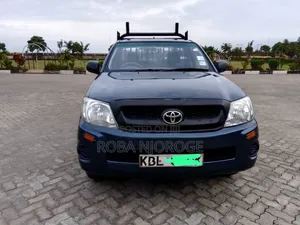 Toyota Hilux 2010 Blue