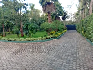 2bdrm Bungalow in Karen for rent