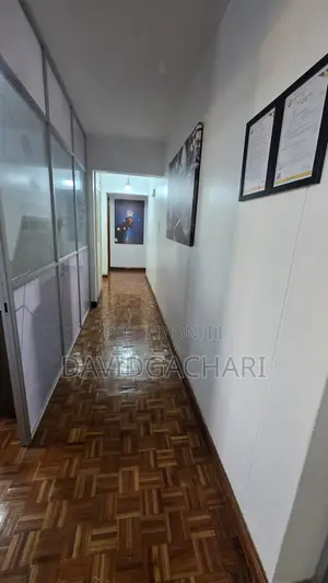 Office Room to Let.