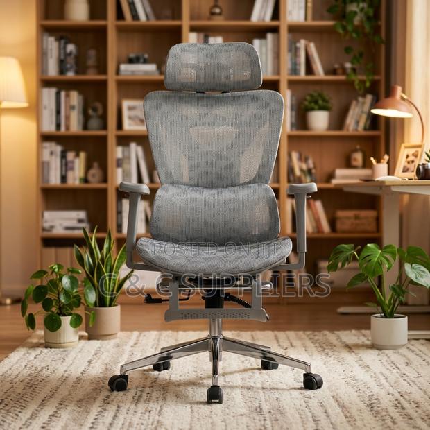 Modern White Ergonomic Study Chair. - thumbnail 9