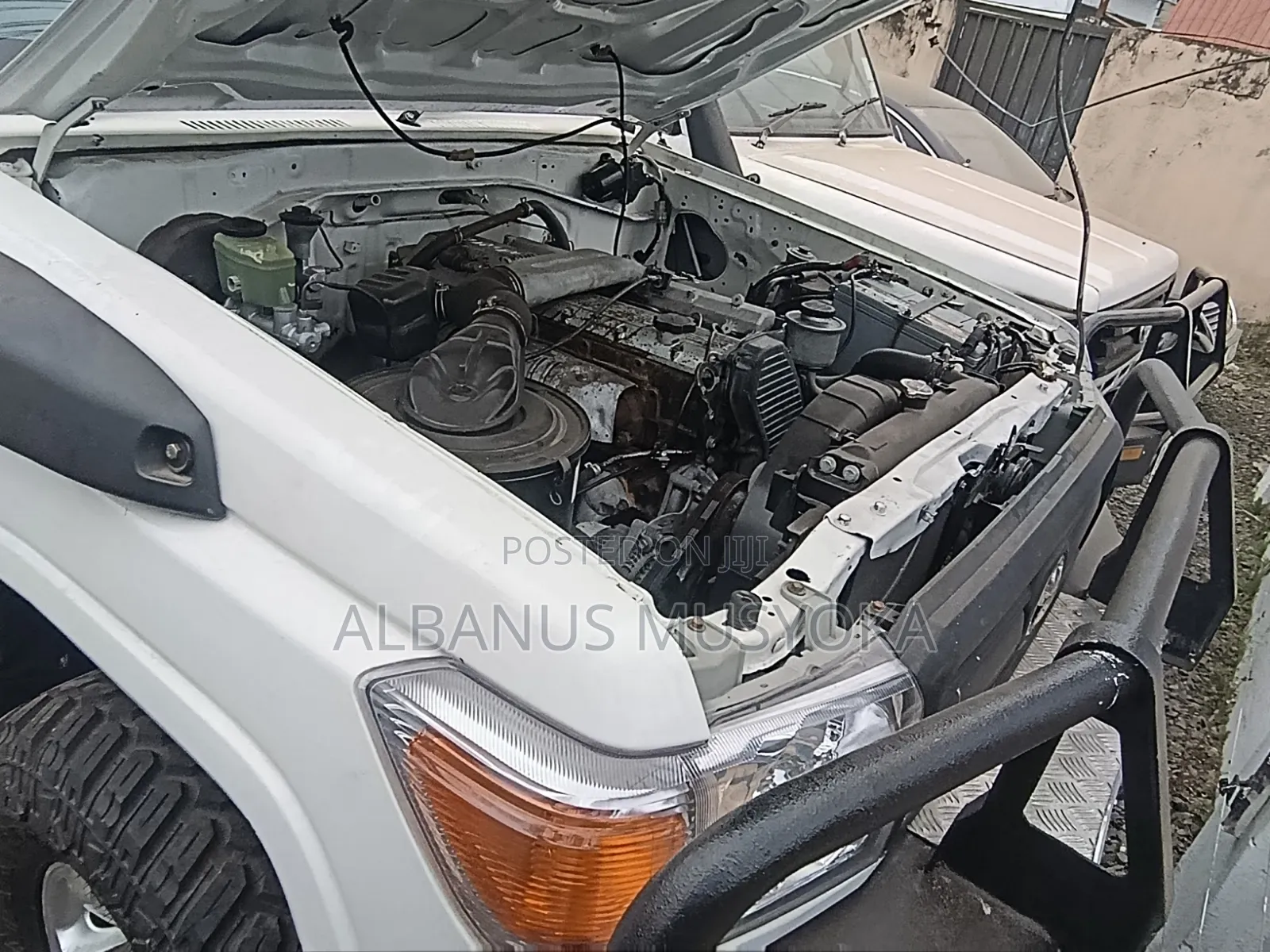 Toyota Land Cruiser 2016 White